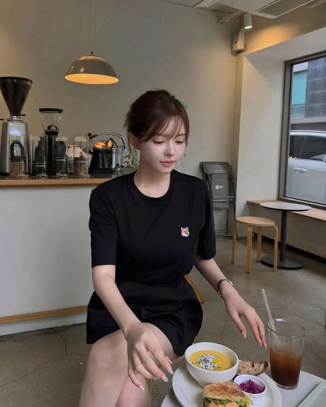韩国ins博主：_jihyang_