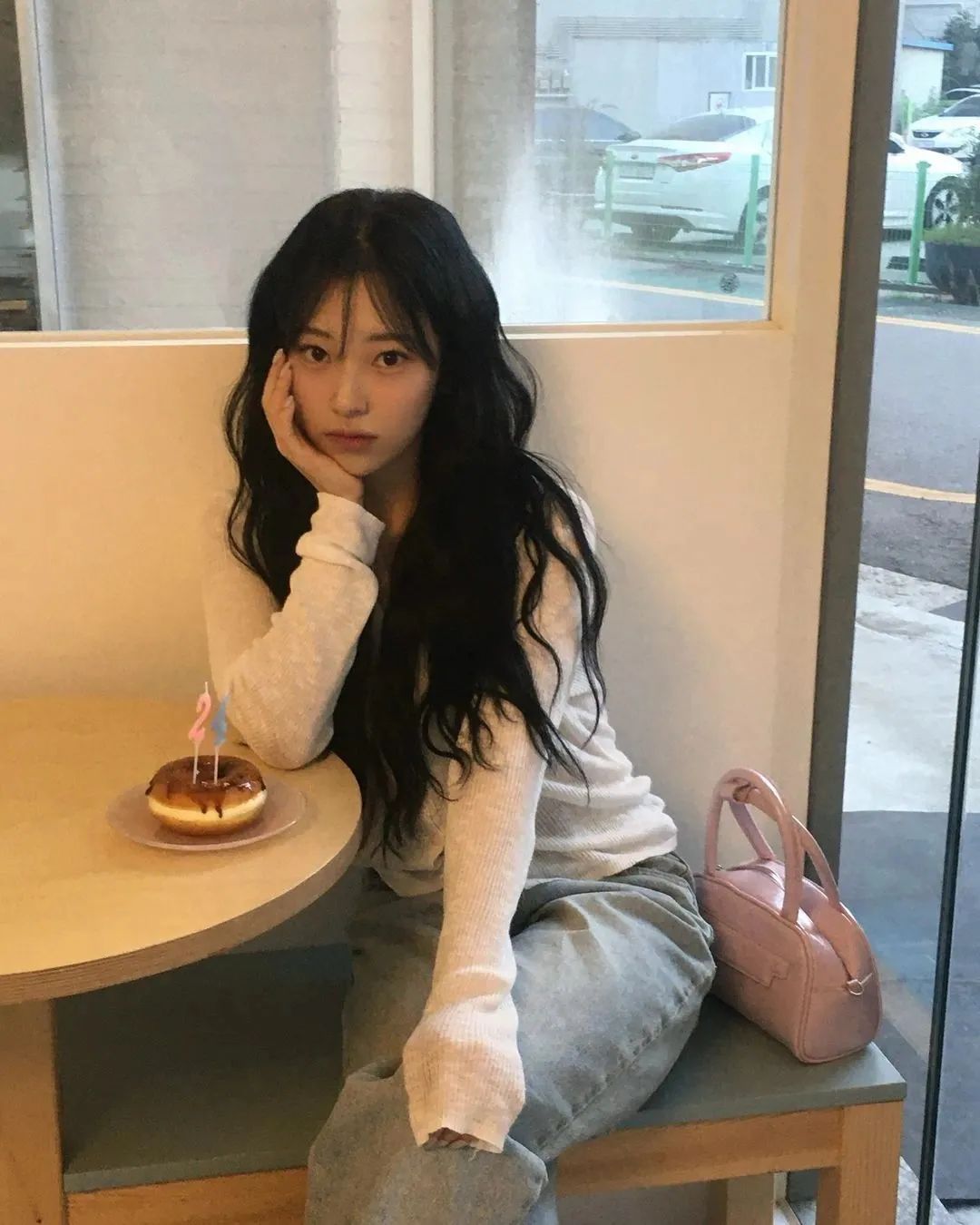 韩国ins博主：ji_.yaaa_